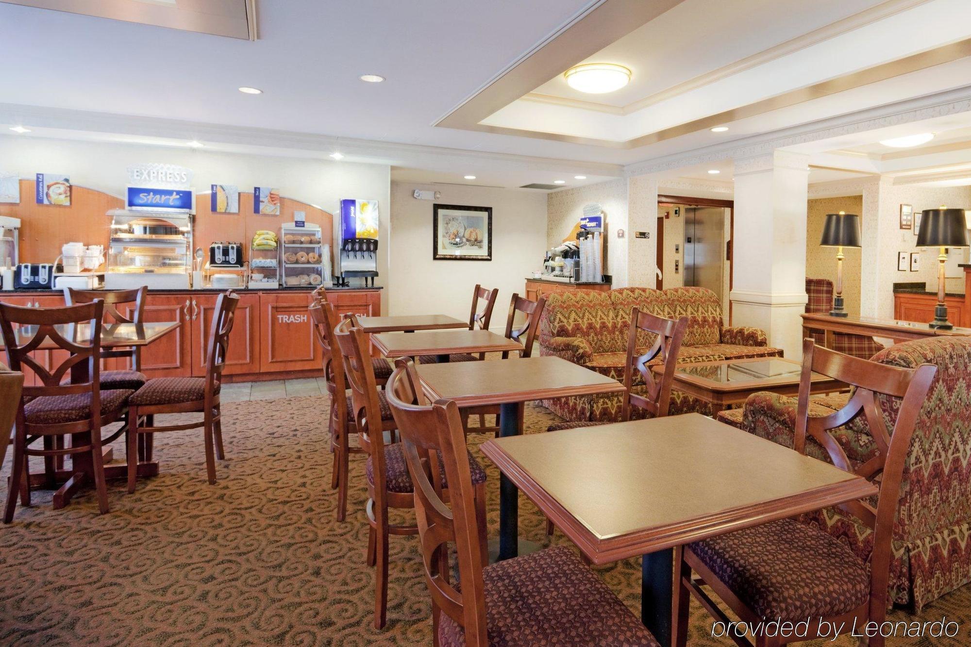 Holiday Inn Express Hotel & Suites Auburn By Ihg Restoran gambar