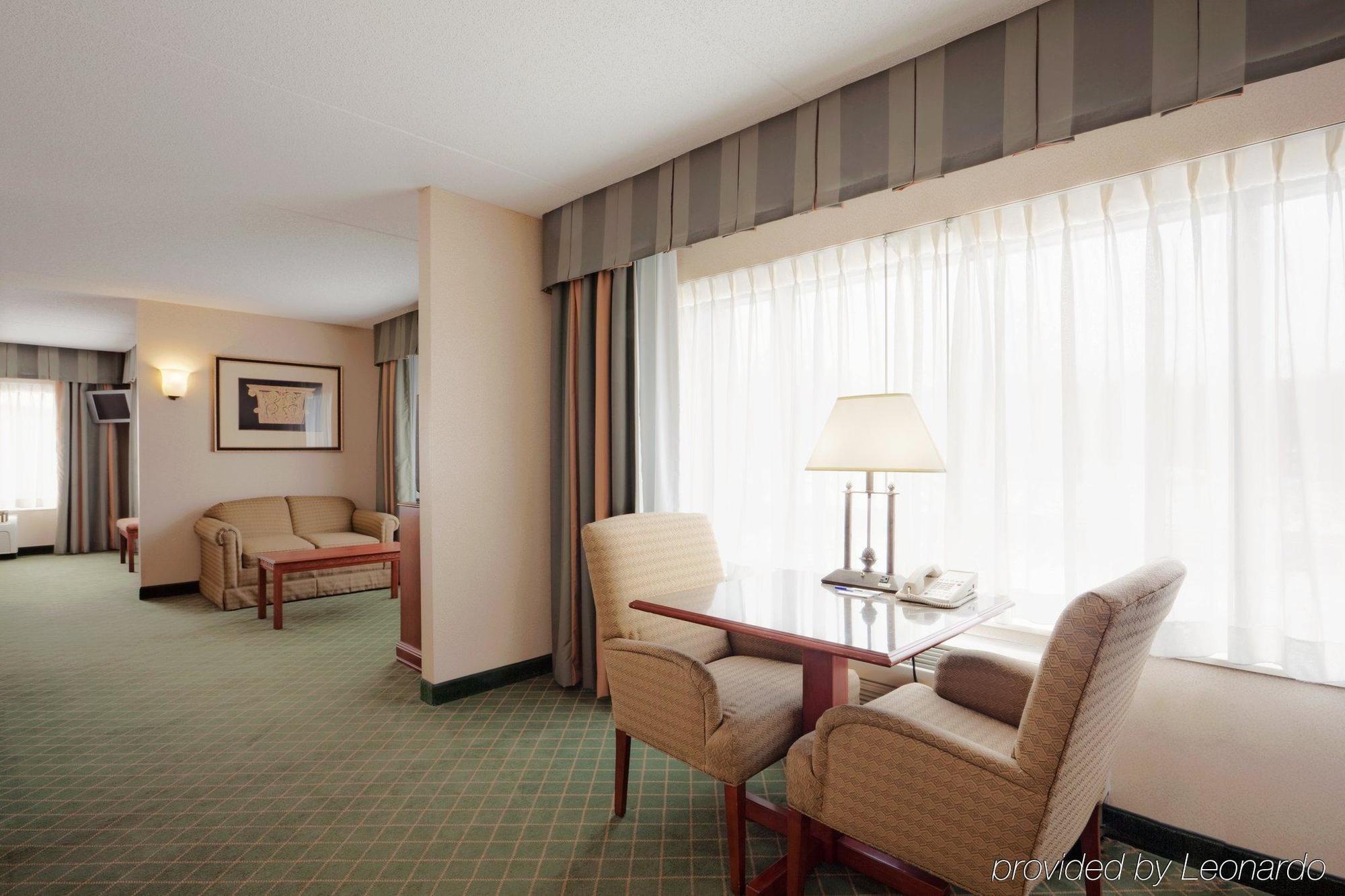 Holiday Inn Express Hotel & Suites Auburn By Ihg Bilik gambar